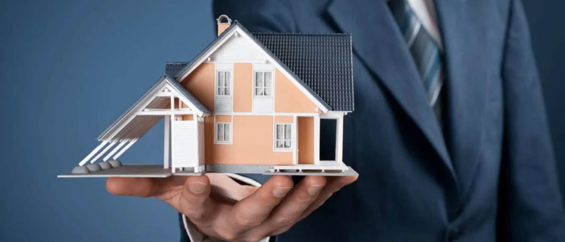 How long does it take to become a real estate agent in Dubai