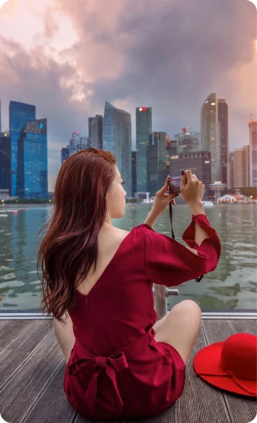 girl sitting at marina